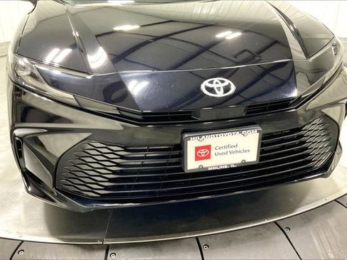 Certified 2025 Toyota Camry LE image 31