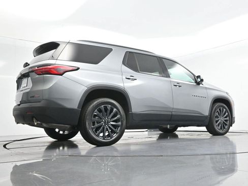 Used 2023 Chevrolet Traverse RS FWD image 47