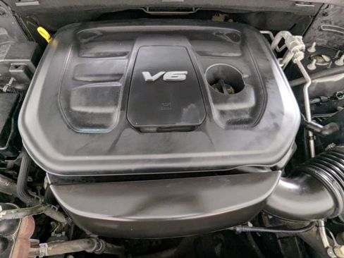 Used 2017 Jeep Grand Cherokee Limited AWD/4WD image 12