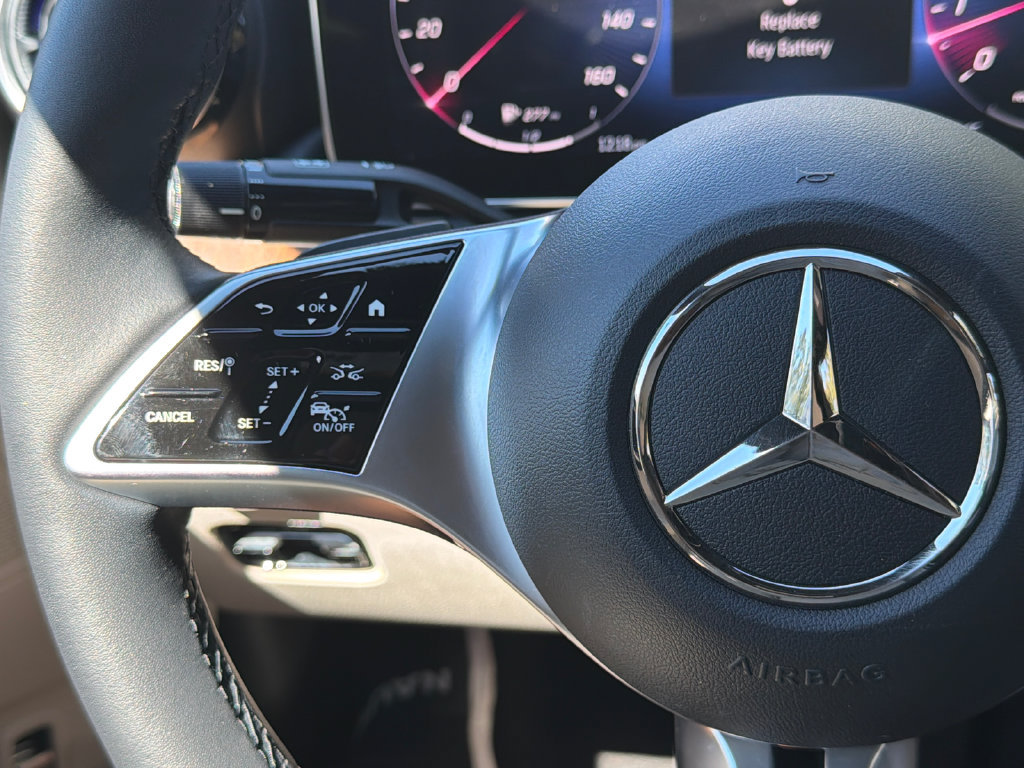 Used 2023 Mercedes-Benz C 300 Sedan image 26