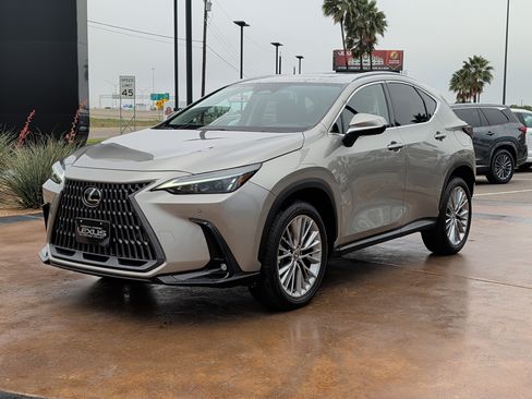 Used 2025 Lexus NX 350 AWD w/ Premium Package image 5