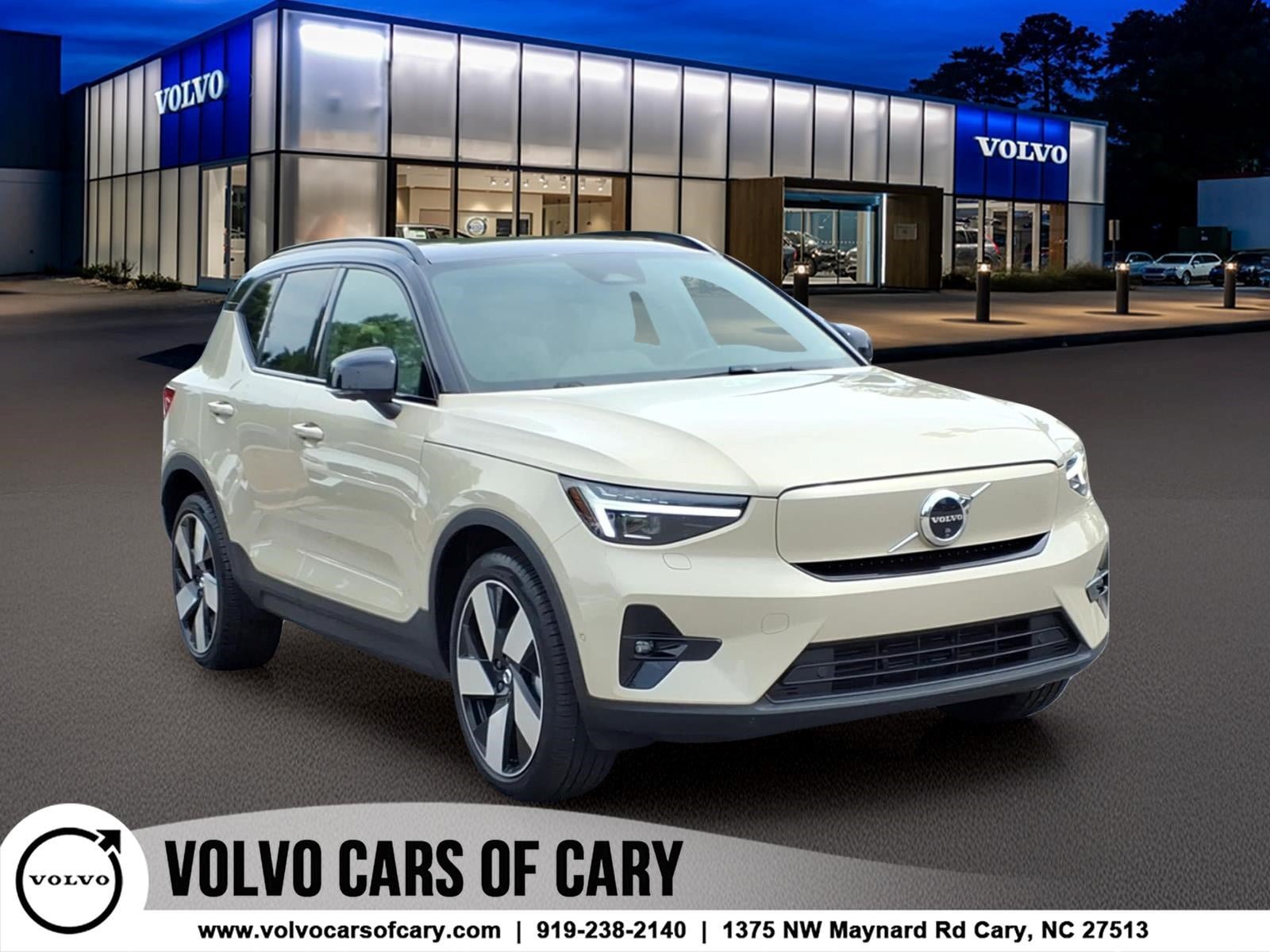 Certified 2025 Volvo EX40 Ultra AWD/4WD image 1