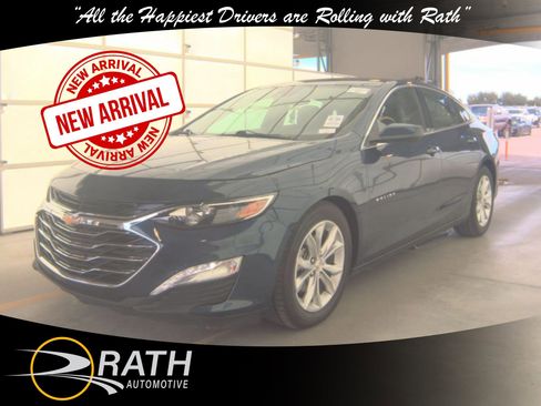 Used 2022 Chevrolet Malibu LT image 1