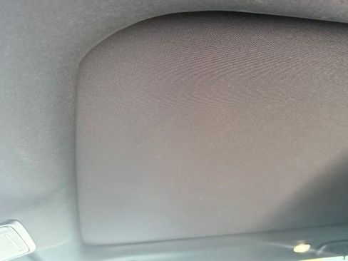 Used 2025 Honda Pilot TrailSport image 14