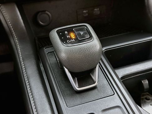 Used 2024 Nissan Pathfinder S AWD/4WD image 18