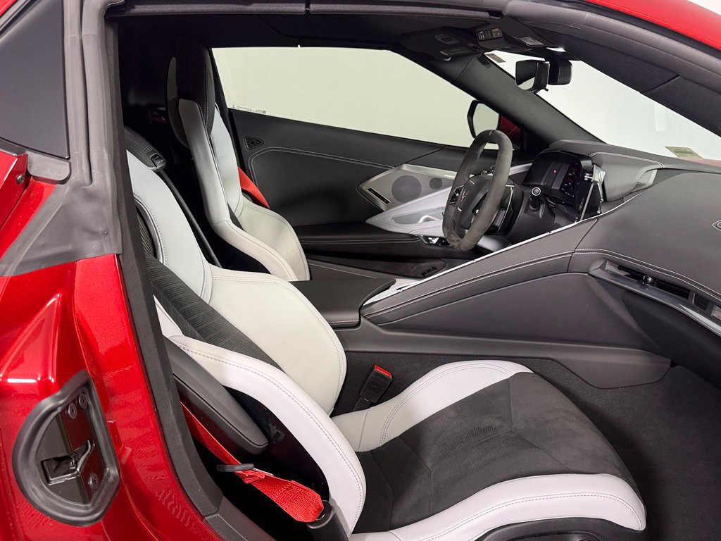 Used 2022 Chevrolet Corvette Stingray Preferred Conv w/ Z51 Performance Package RWD image 16