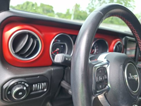 Used 2021 Jeep Wrangler Unlimited Rubicon AWD/4WD image 19