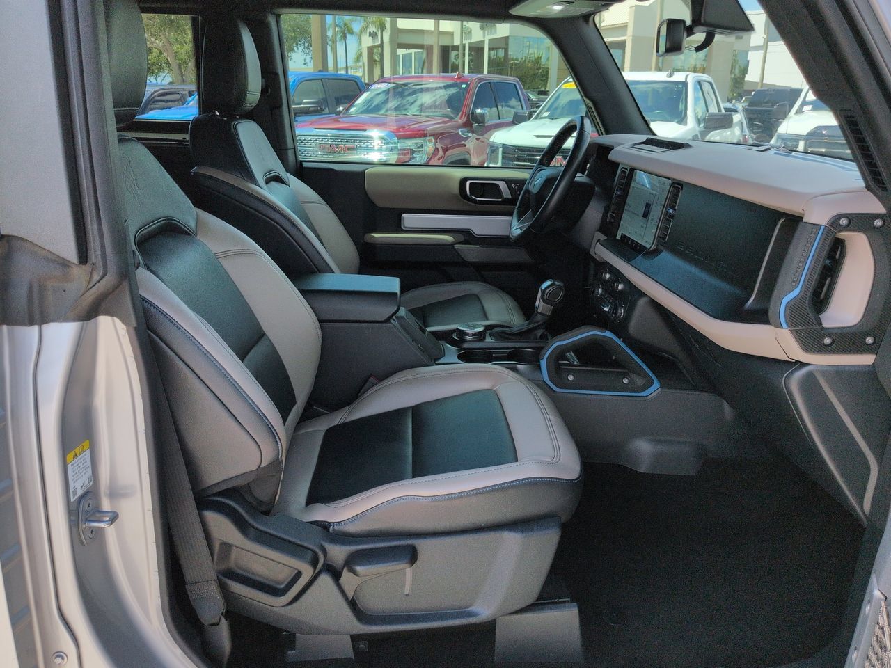 Used 2022 Ford Bronco Wildtrak AWD/4WD image 14