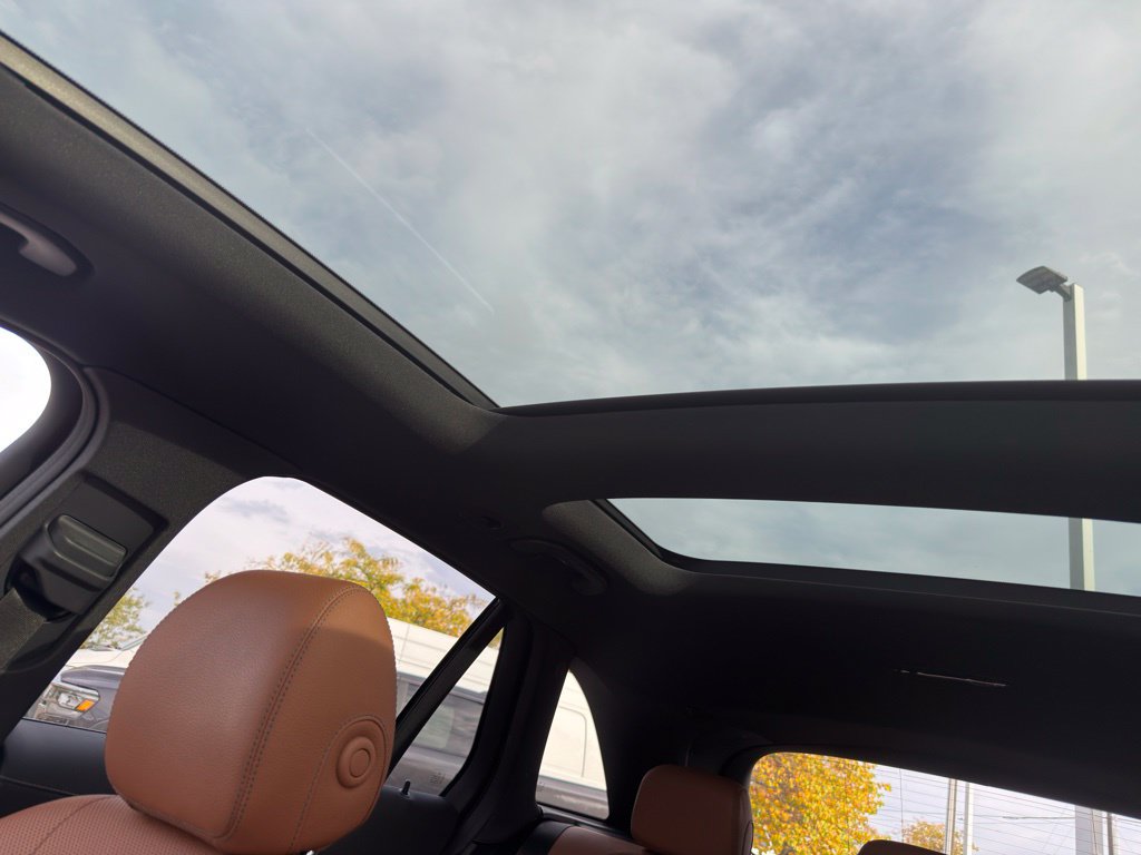 Used 2019 Mercedes-Benz GLC 300 4MATIC image 23