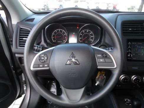 Used 2024 Mitsubishi Outlander Sport ES AWD/4WD image 26