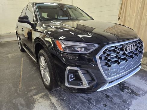 Used 2023 Audi Q5 2.0T Premium w/ Convenience Package AWD/4WD image 4