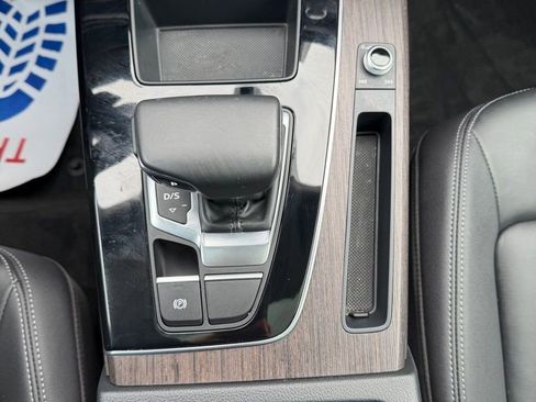 Used 2023 Audi Q5 2.0T Premium w/ Convenience Package image 23