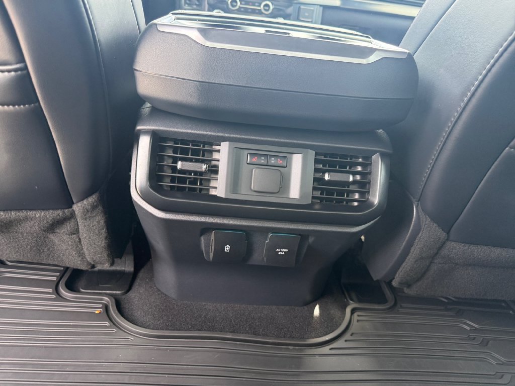 Used 2025 Ford F150 Raptor AWD/4WD image 17