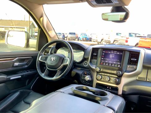 Used 2020 RAM 1500 Laramie w/ Off Road Group image 44