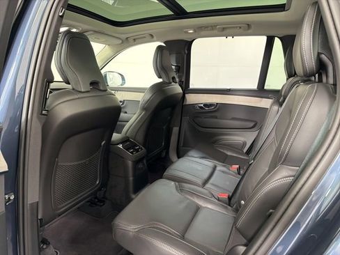 Certified 2025 Volvo XC90 T8 Ultra w/ Protection Package Premier AWD/4WD image 29