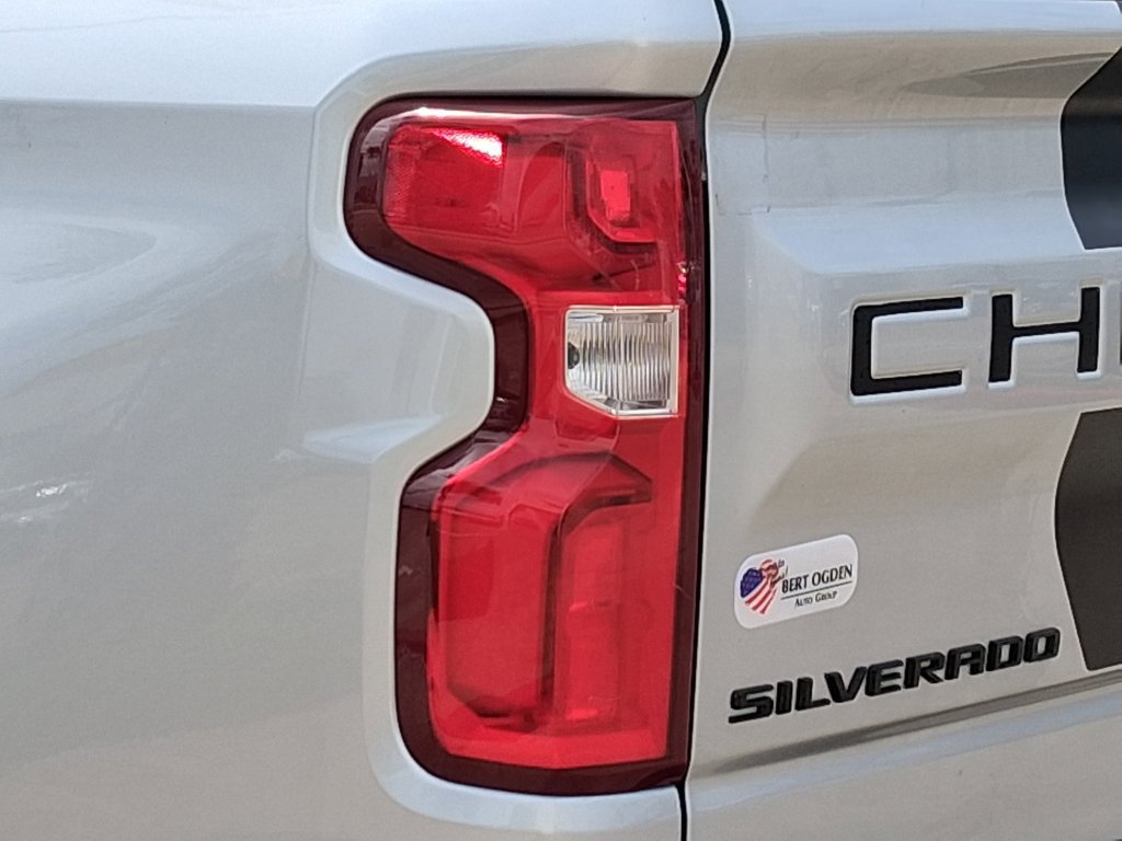 Used 2021 Chevrolet Silverado 1500 Custom w/ Rally Edition RWD image 8