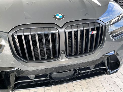 Used 2024 BMW X7 M60i w/ Executive Package image 31