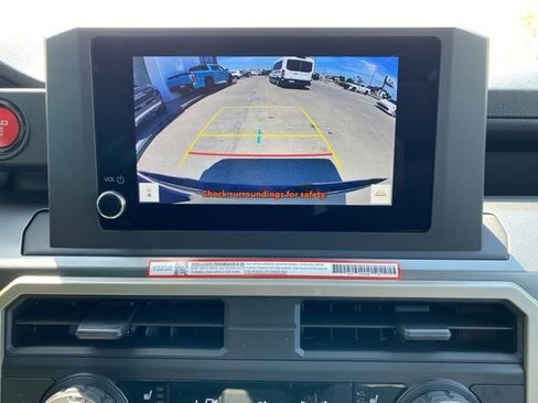 New 2026 Toyota Tacoma TRD Off-Road w/ TRD Off Road Upgrade Package AWD/4WD image 9