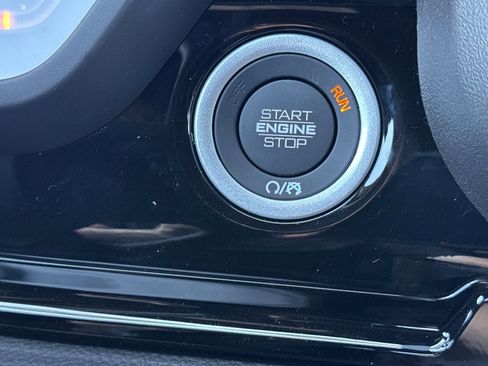 New 2026 RAM 1500 Laramie AWD/4WD image 21