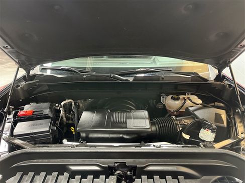 Used 2024 GMC Sierra 1500 SLT w/ SLT Premium Plus Package image 31