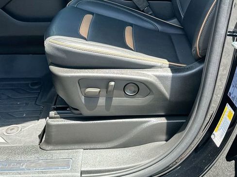 Used 2023 GMC Yukon AT4 w/ AT4 Premium Plus Package image 20