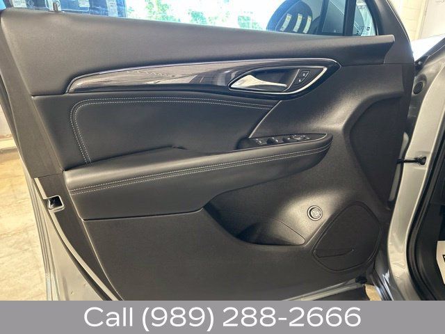 Used 2023 Buick Envision Preferred AWD/4WD image 11
