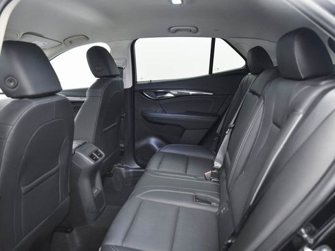 Used 2023 Buick Envision Essence image 12