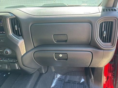 Used 2025 Chevrolet Silverado 1500 Custom Trail Boss w/ Turbomax Blackout Package AWD/4WD image 27