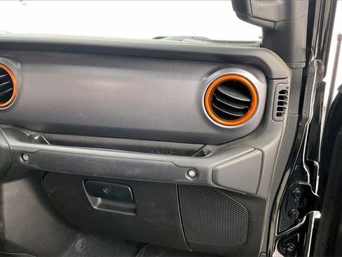 Used 2020 Jeep Gladiator Mojave image 17