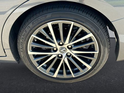 Used 2025 Lexus ES 350 w/ Premium Package FWD image 31