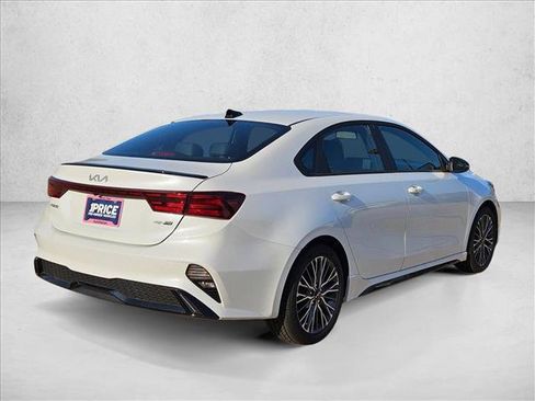 Used 2022 Kia Forte GT-Line w/ GT-Line Technology Package FWD image 5