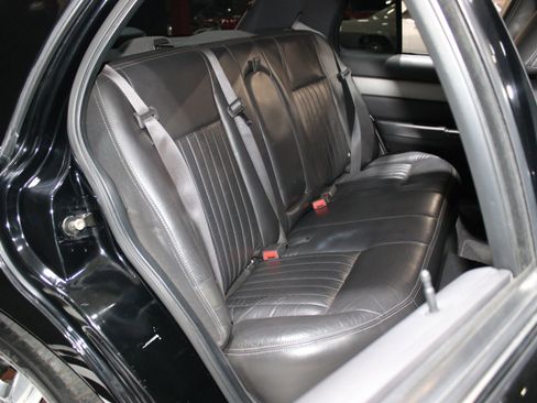 Used 2004 Mercury Marauder RWD image 36