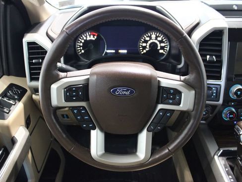 Used 2018 Ford F150 Lariat w/ Equipment Group 502A Luxury AWD/4WD image 25