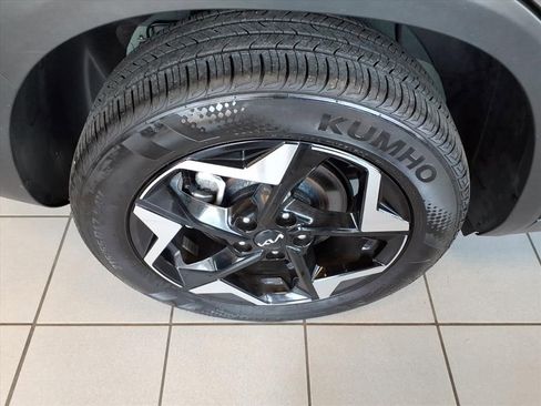 Certified 2025 Kia Seltos S image 5