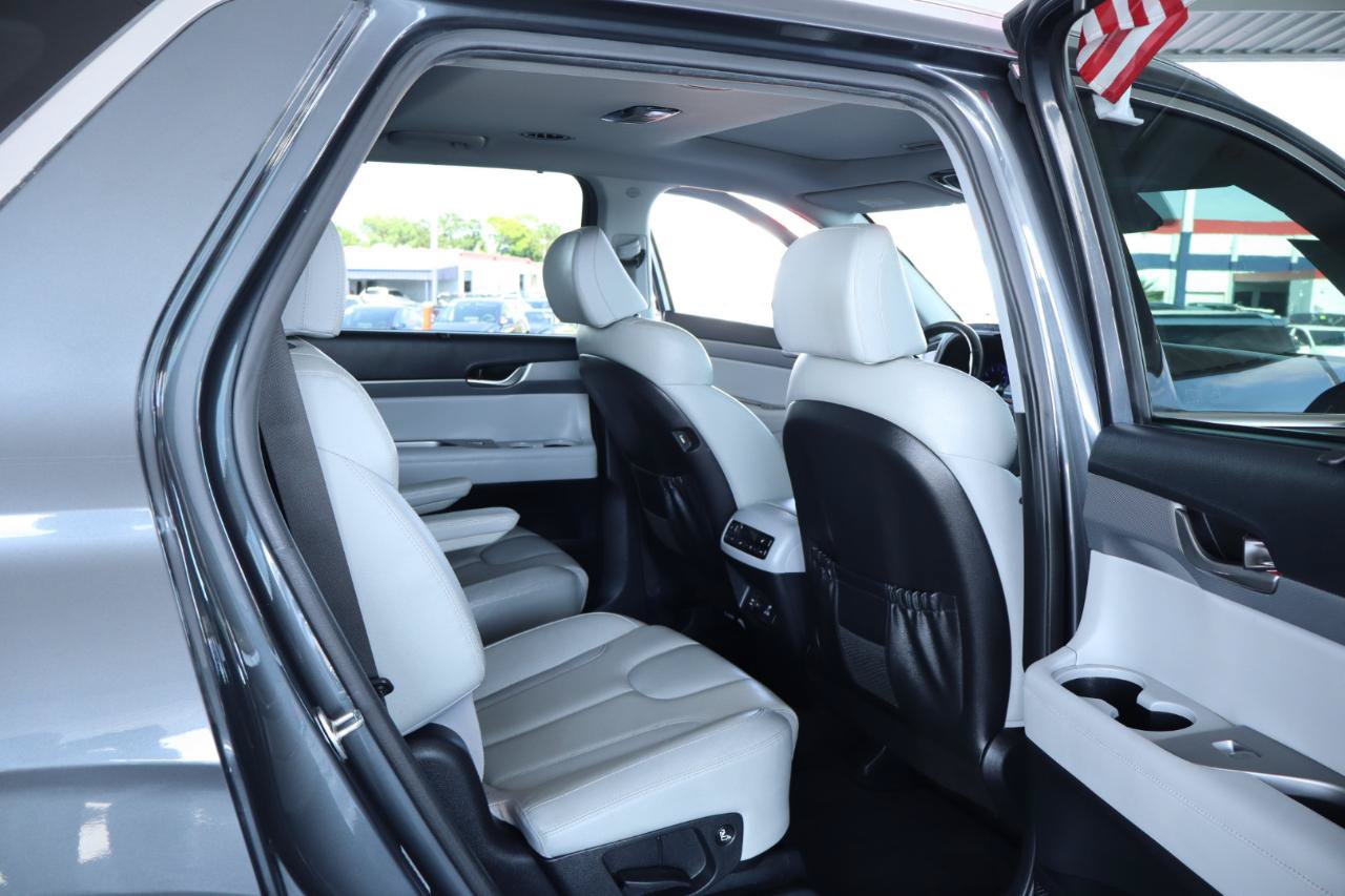 Used 2020 Hyundai Palisade SEL w/ Premium Package FWD image 34