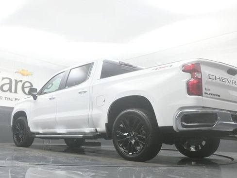 Used 2025 Chevrolet Silverado 1500 LT w/ Safety Package AWD/4WD image 5