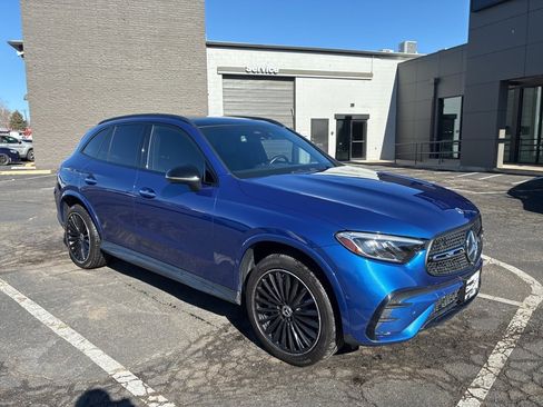 Used 2023 Mercedes-Benz GLC 300 GLC 300 w/ AMG Line image 2