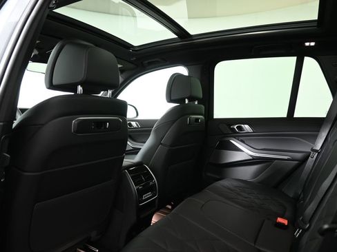 New 2026 BMW X5 xDrive40i w/ M Sport Package AWD/4WD image 33