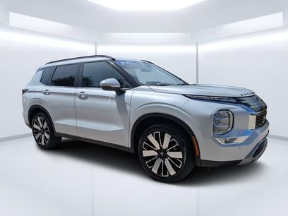 Used 2025 Mitsubishi Outlander SE