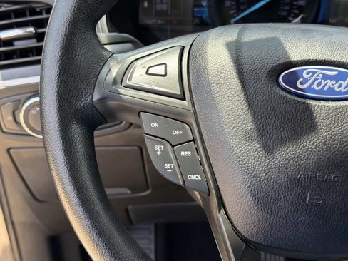 Used 2022 Ford Edge SE w/ Black Appearance Package AWD/4WD image 26