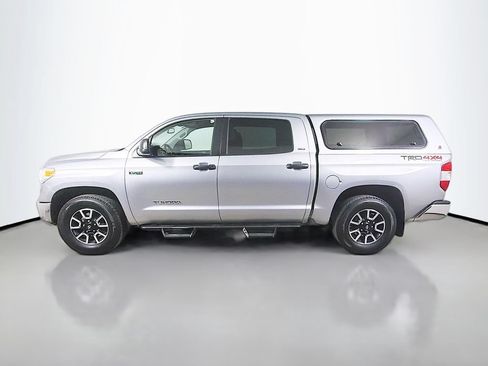 Used 2017 Toyota Tundra SR5 w/ TRD Off Road Package AWD/4WD image 9