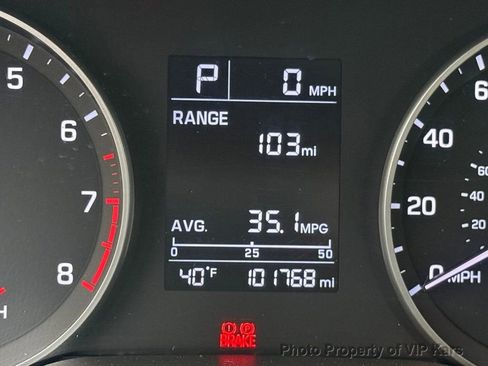 Used 2017 Hyundai Elantra SE image 13