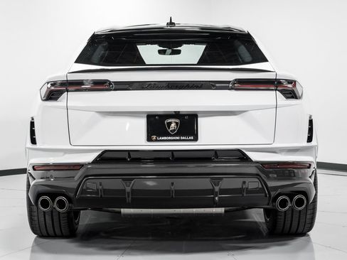 Used 2024 Lamborghini Urus Performante AWD/4WD image 4