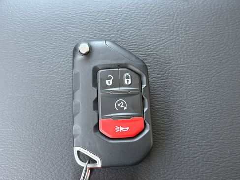 New 2026 Jeep Gladiator Sport image 29