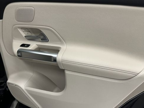 Certified 2024 Mercedes-Benz GLB 250 image 20