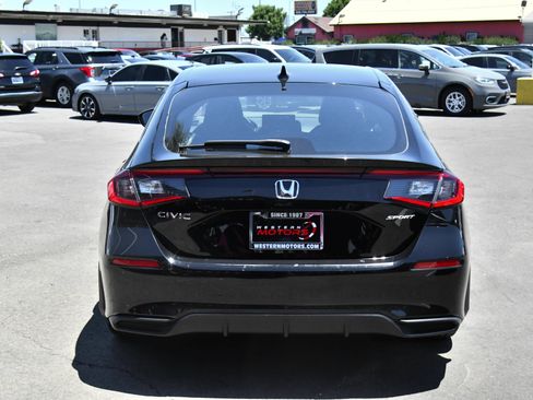 Used 2025 Honda Civic Sport image 7
