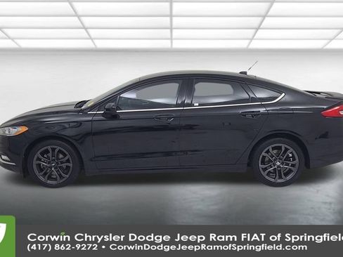 Used 2018 Ford Fusion SE w/ Equipment Group 201A image 10