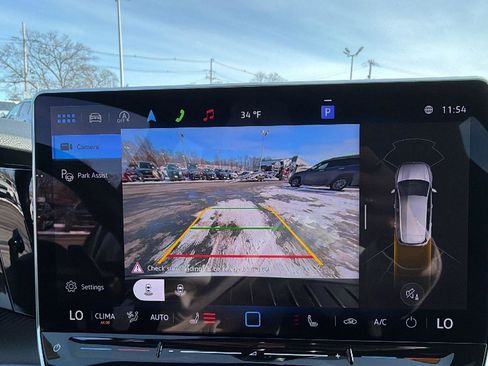 Used 2025 Volkswagen Golf R Black Edition image 11