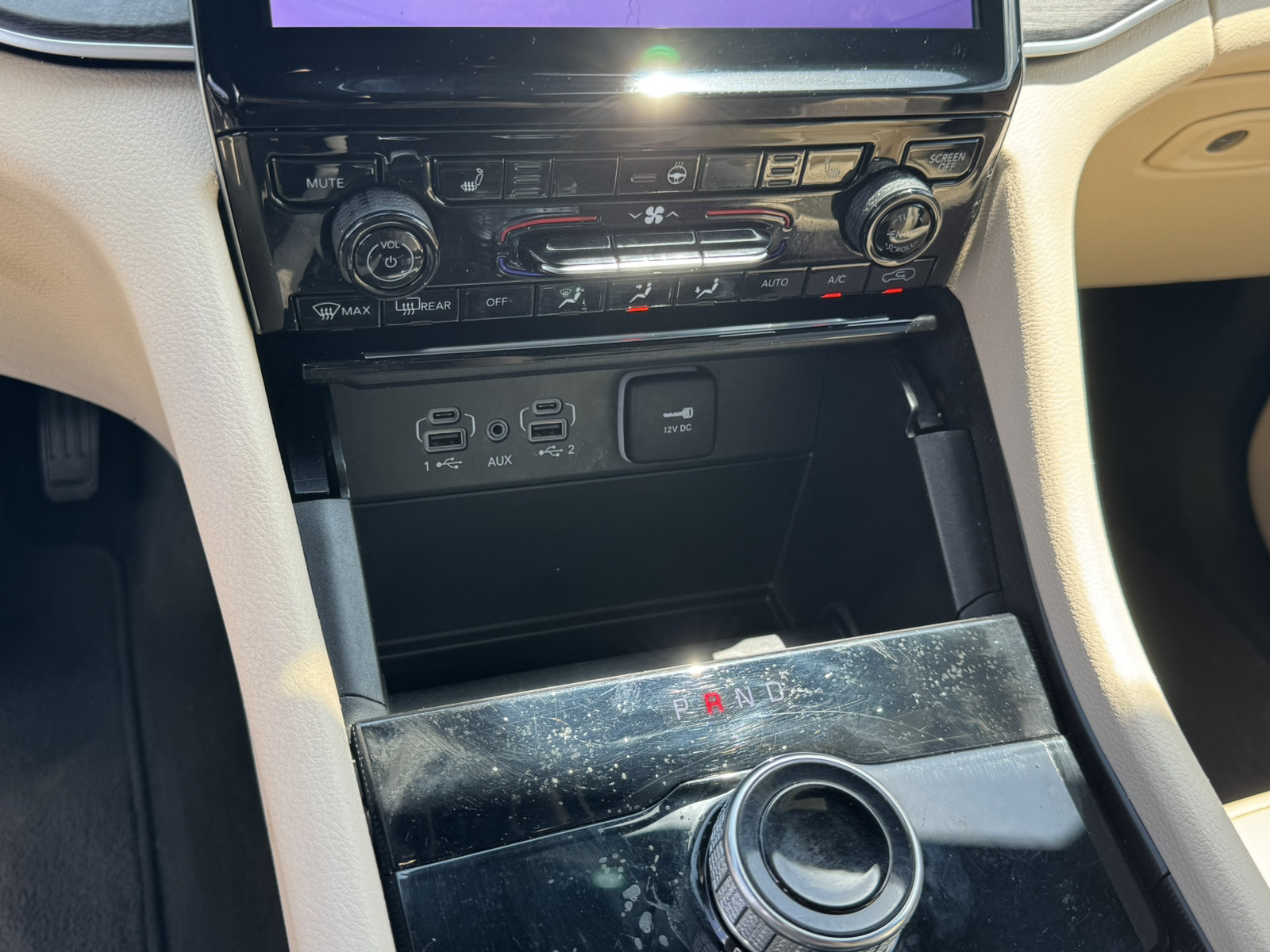 Used 2025 Jeep Grand Cherokee L Limited RWD image 32