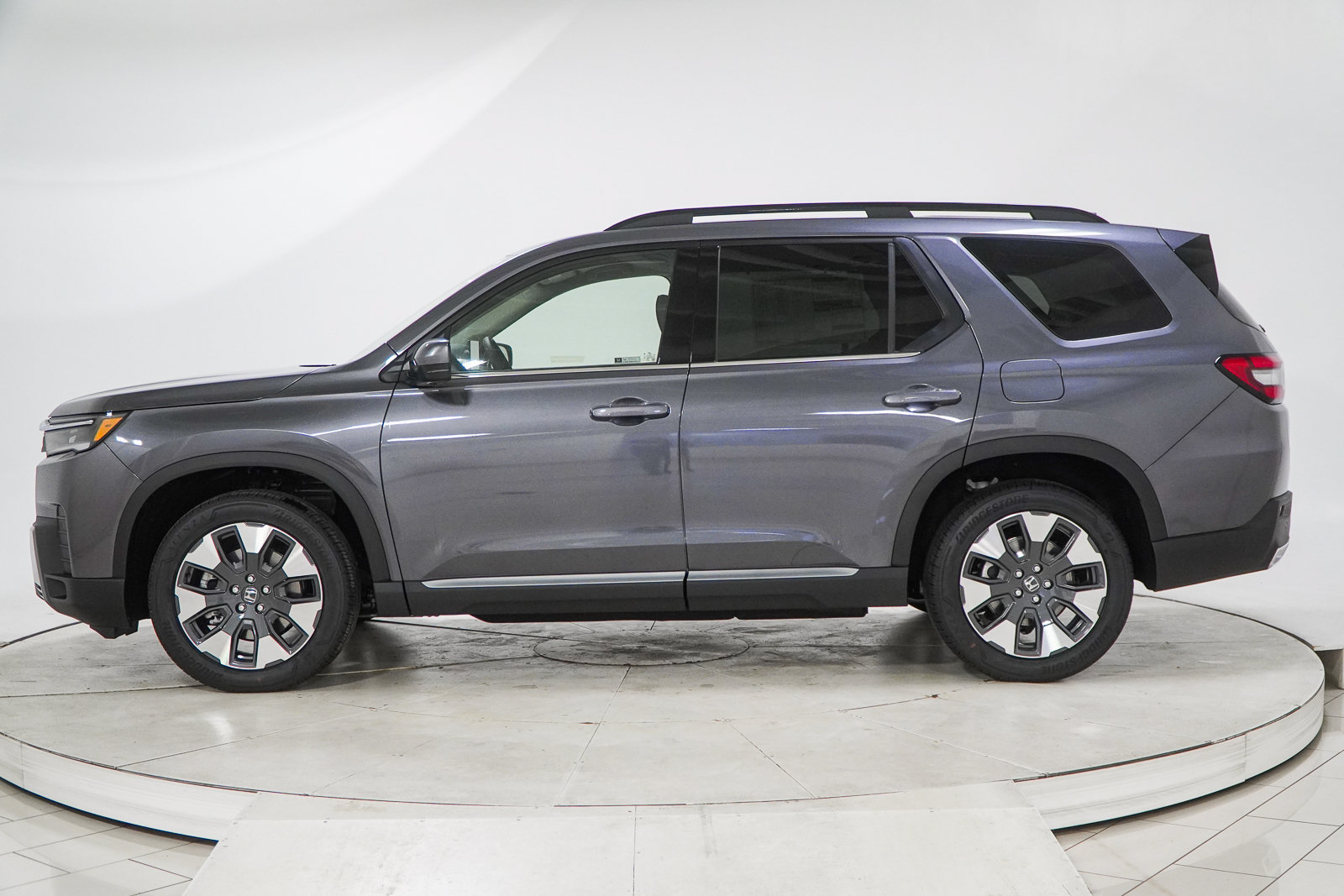 New 2026 Honda Pilot Elite image 5